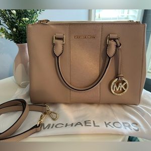 Rose Gold Michael Kors Purse